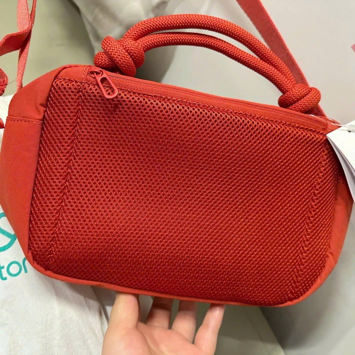  Túi Đeo Chéo PUMA. 