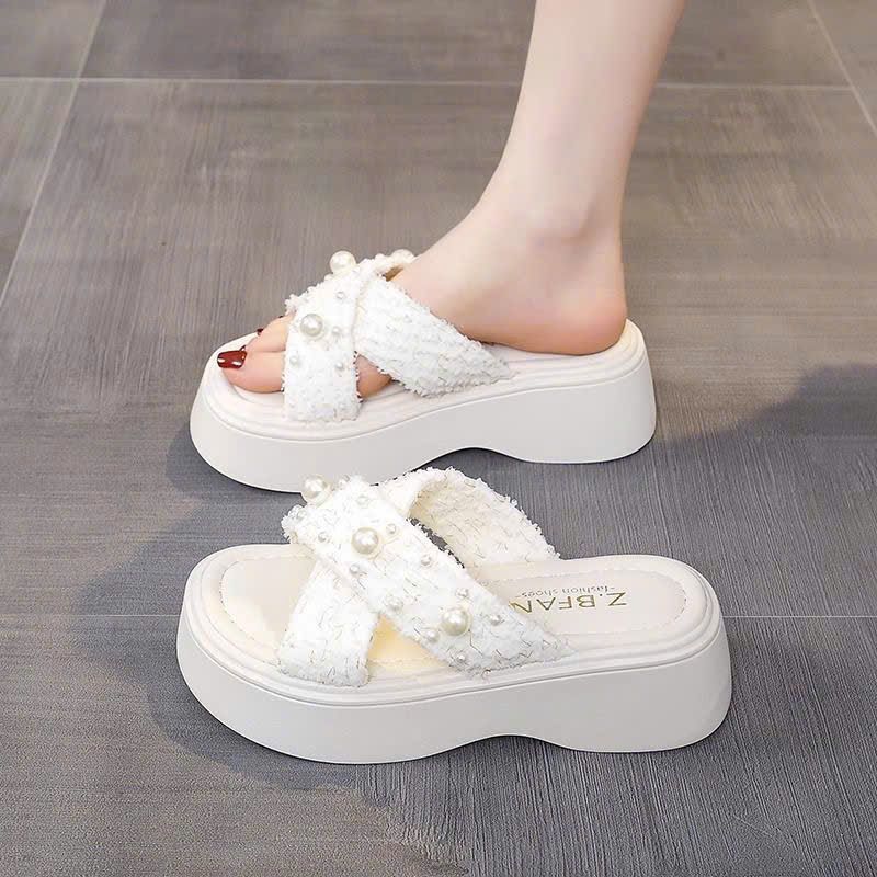  Dép Quai Ngang Đế Dày Đính Ngọc Trai 