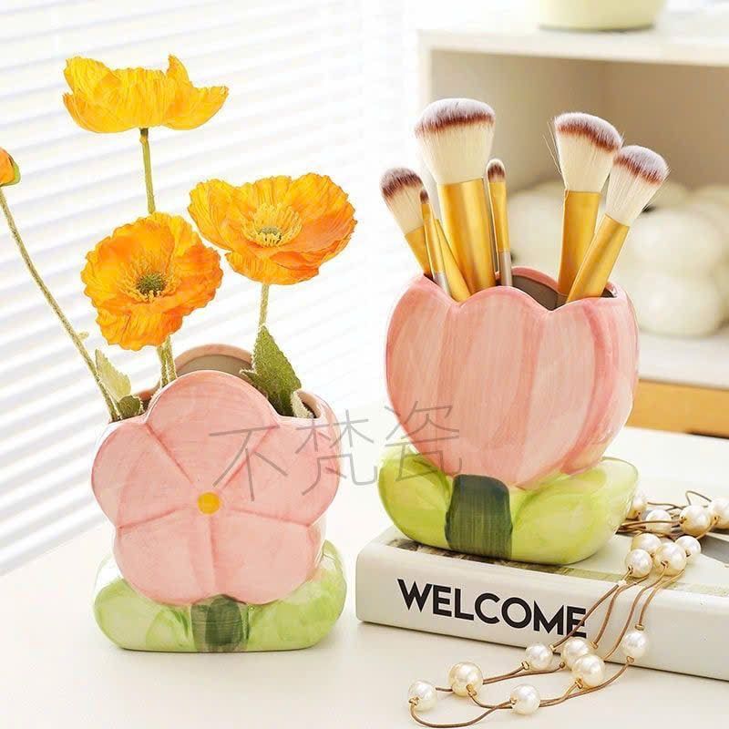  Lọ Bút Gốm Hoa Tulip Dễ Thương 