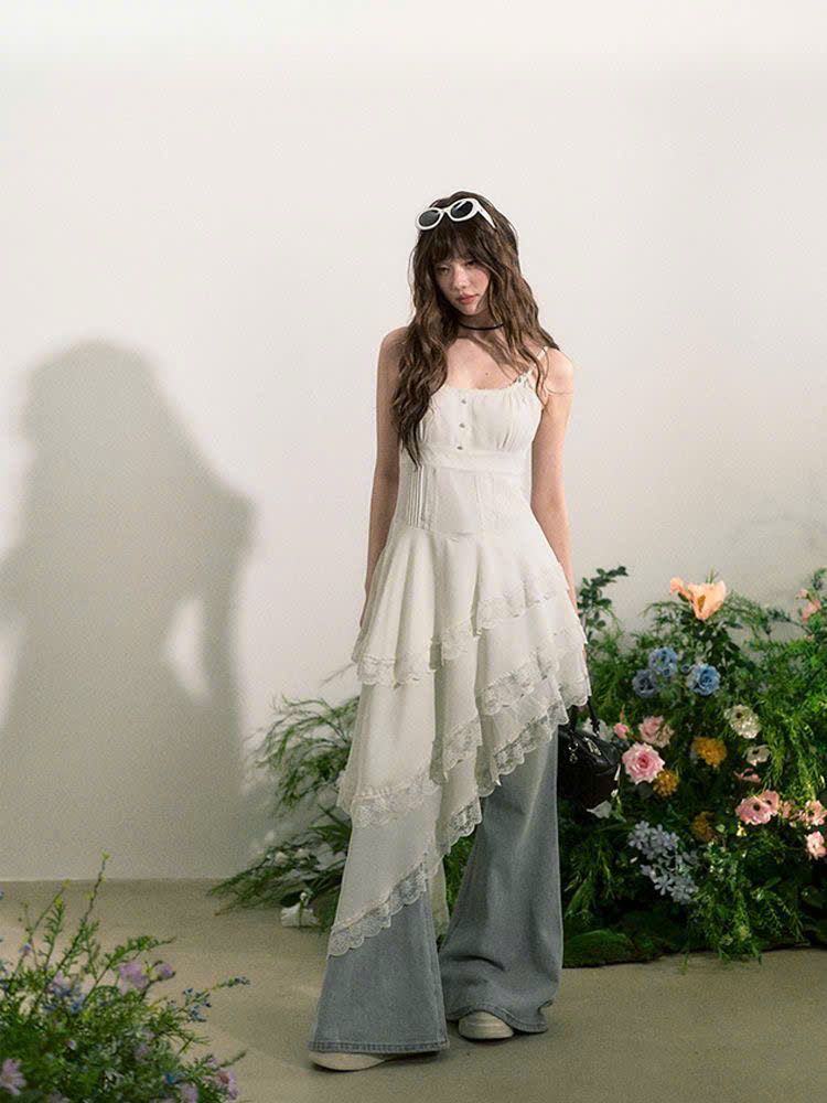  Váy Trắng Ren Vạc Xéo 