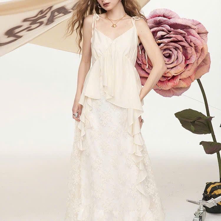  Váy Ren Trắng Ghép Mảnh 