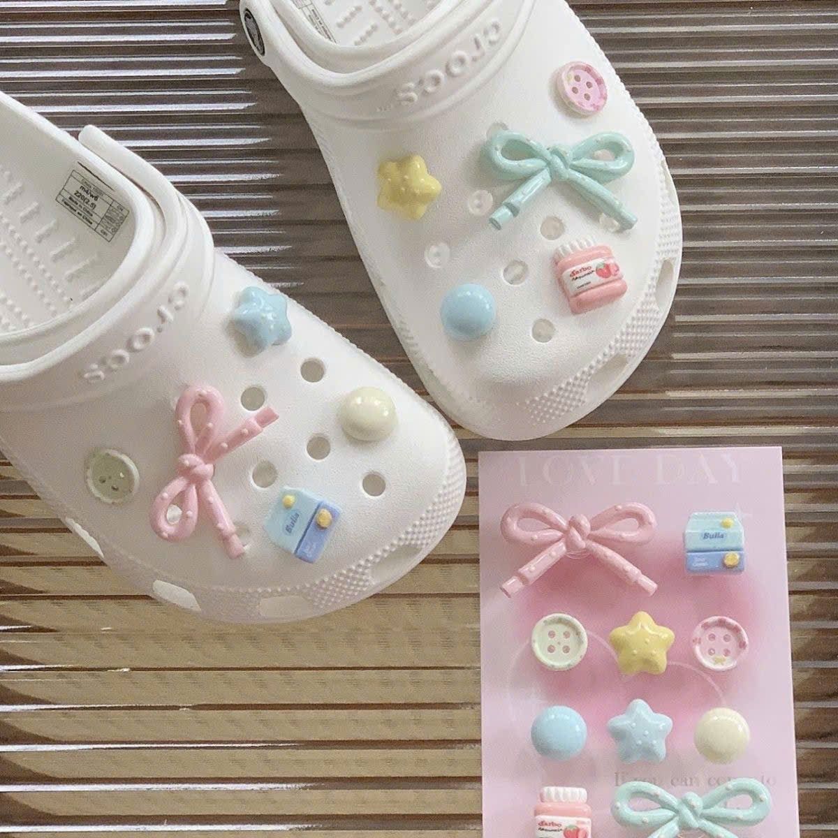  Set Charm Gắn Dép Crocs 3D 