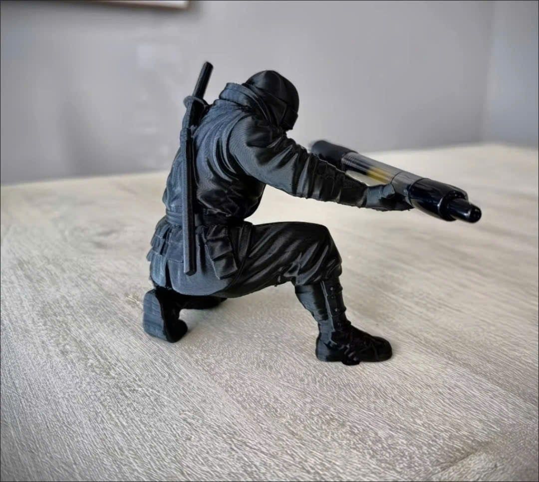  Đế Giữ Bút Ninja In Khối 3D Màu Đen 
