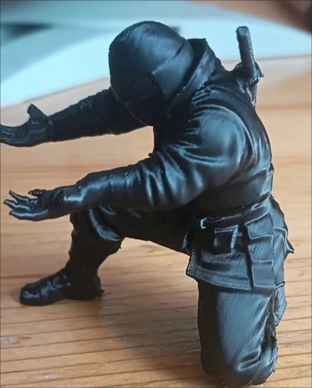  Đế Giữ Bút Ninja In Khối 3D Màu Đen 