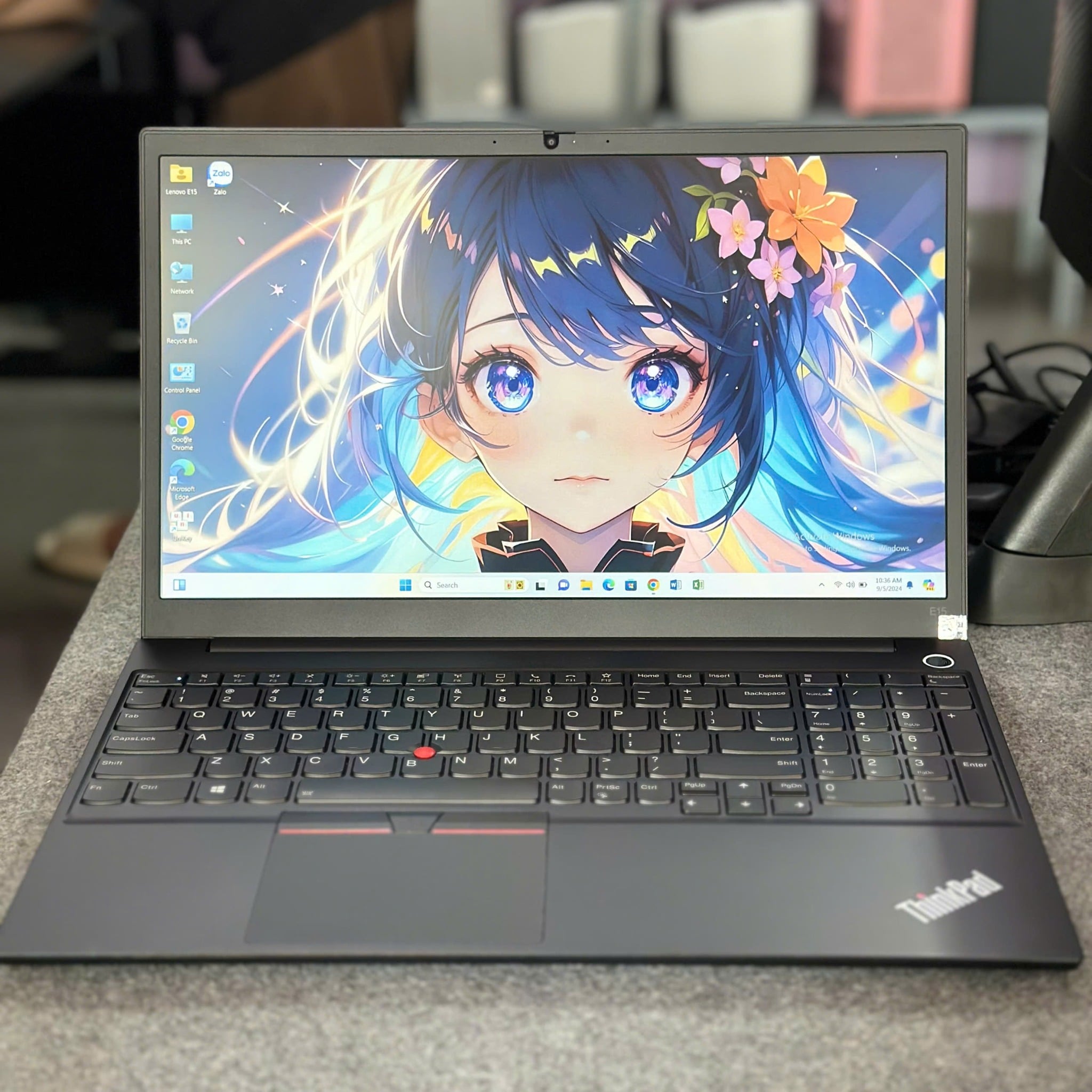 Laptop Lenovo ThinkPad E15 Gen 2 góc nhìn tổng thể