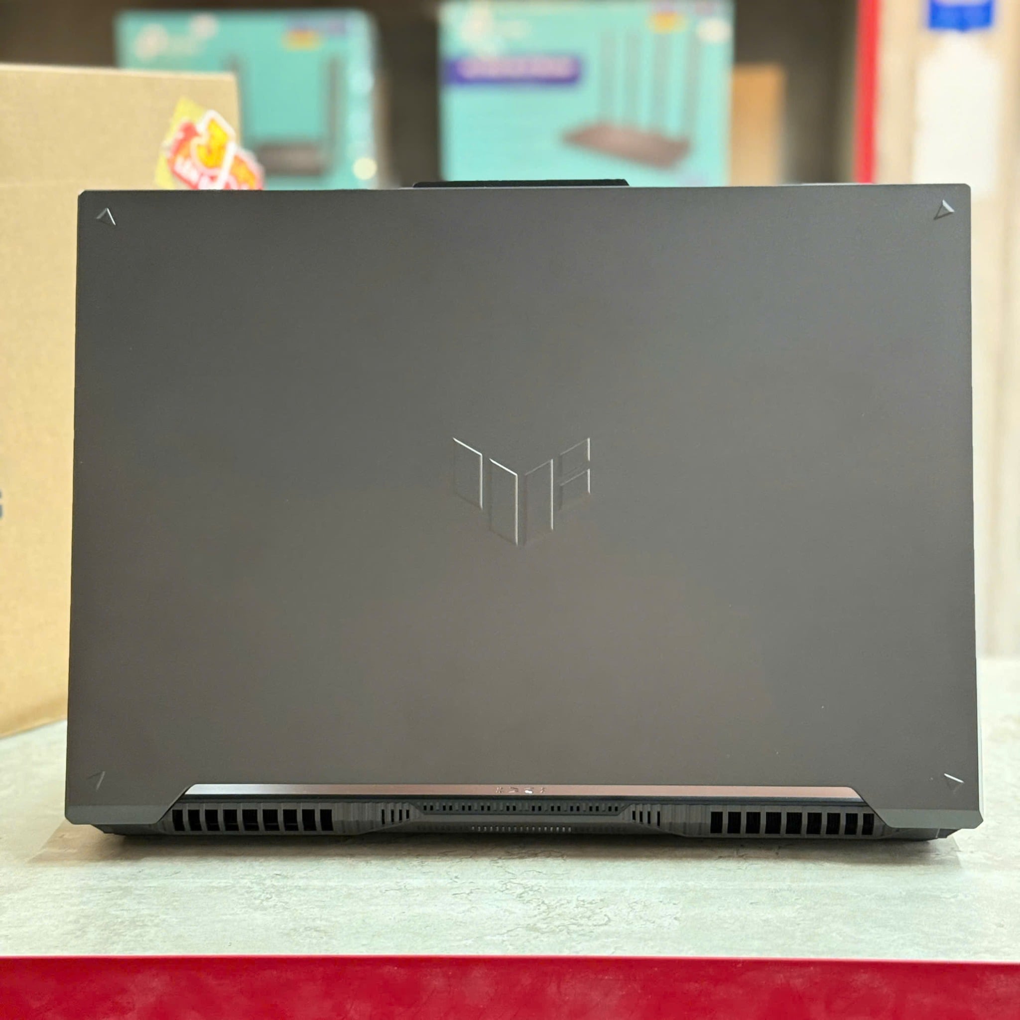 Laptop ASUS TUF Gaming F16 FX607JU-N3139 mặt trước