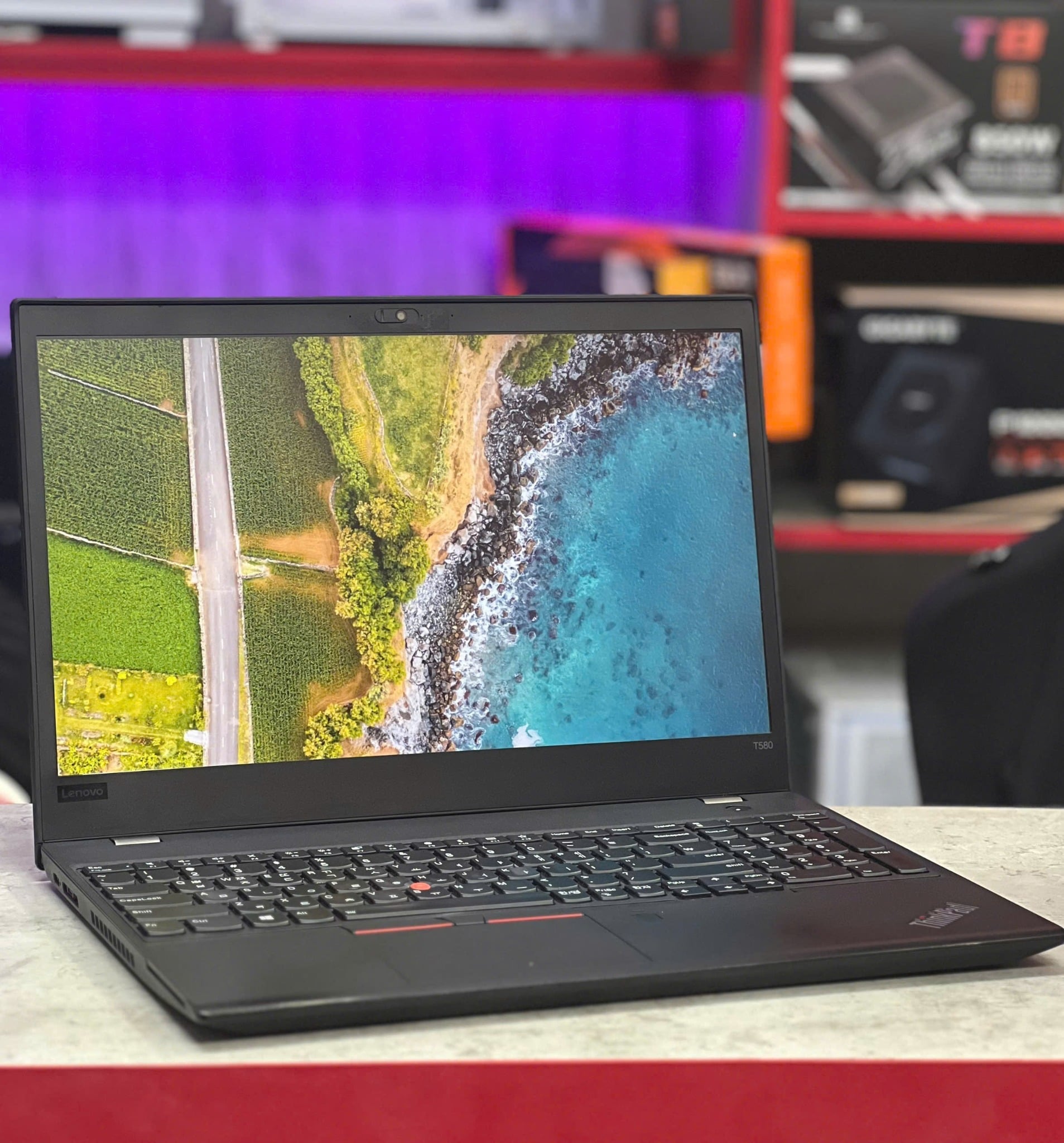 Laptop Lenovo Thinkpad T580 (i5 8250U/16GB/256GB/15.6" FHD) Cũ Đẹp