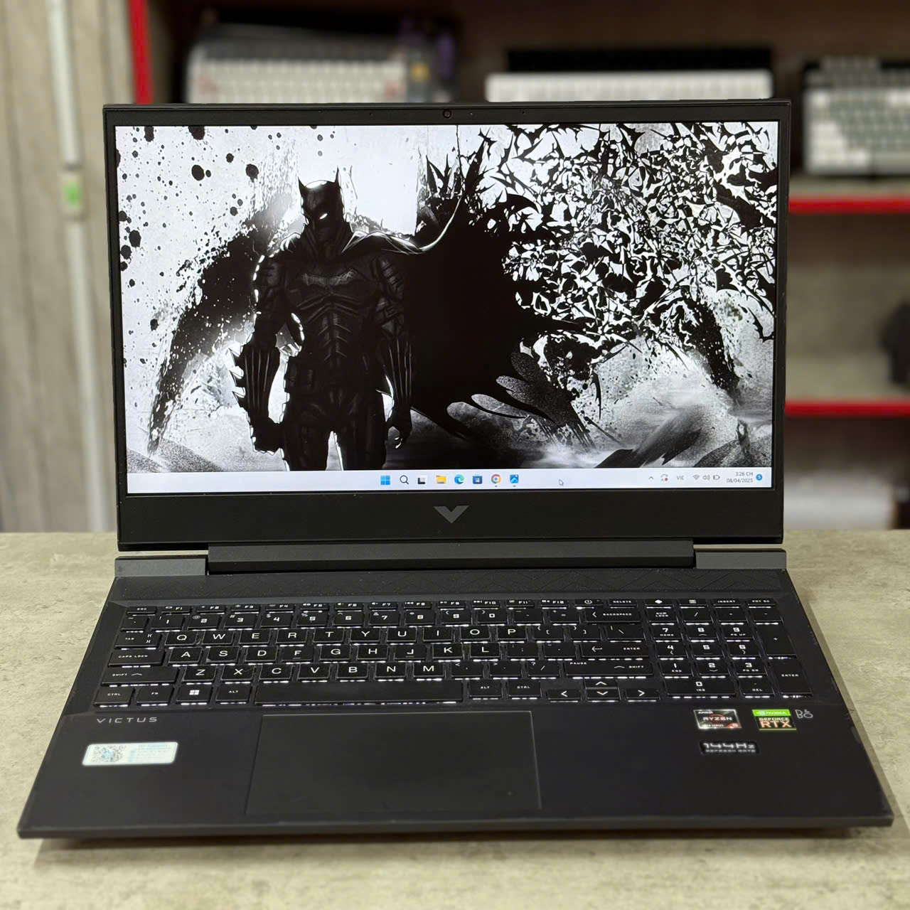 Laptop HP Gaming VICTUS 16 Ryzen 5 5600H RTX 3050Ti màu đen