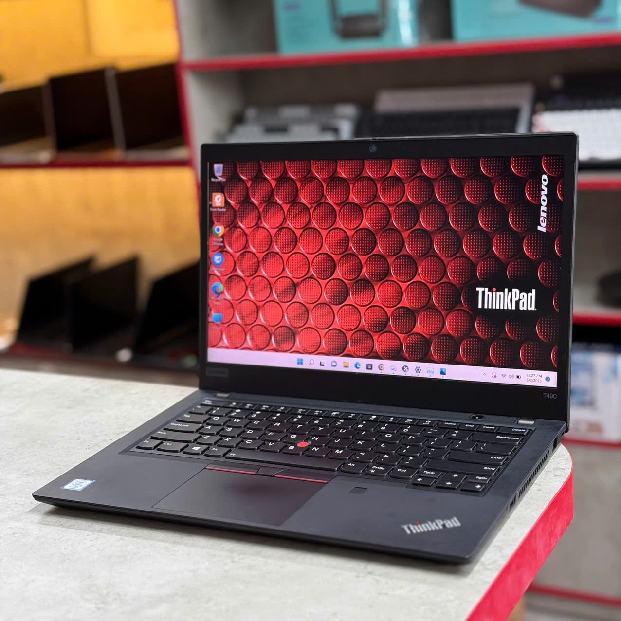 Laptop Lenovo ThinkPad T490 cảm ứng bàn phím