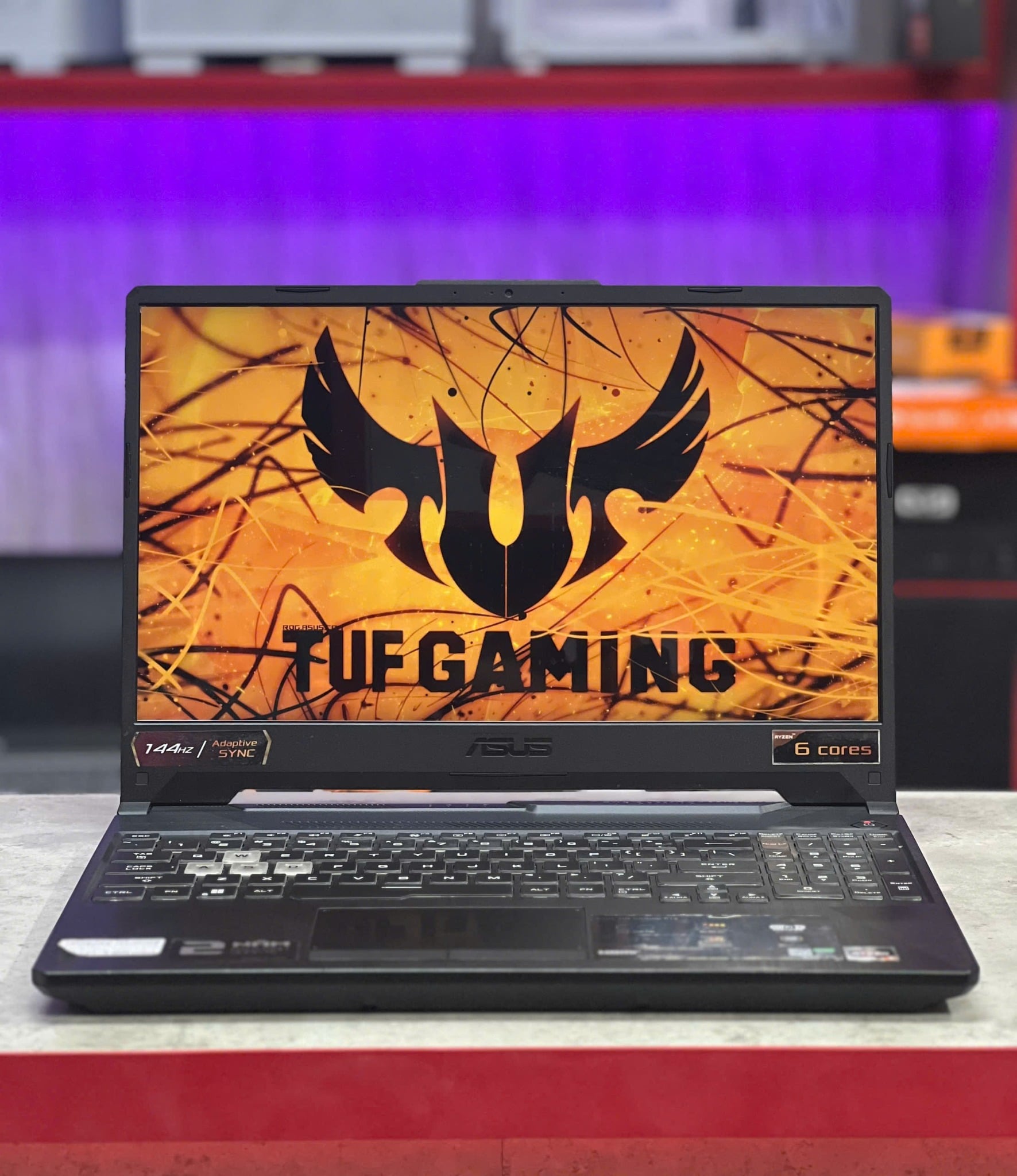 Laptop Asus TUF Gaming A15 FA506IHR HN019W Cũ Đẹp mặt trước