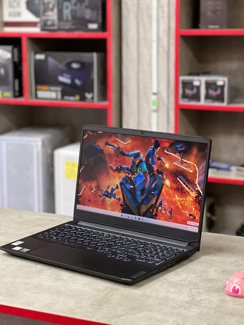Laptop Lenovo IdeaPad Gaming 3 15IHU6 82K100FBVN (Core i7-11370H | 8GB | 512GB | 15.6 inch FHD 120Hz | RTX 3050 4GB | Win 10 | Đen)