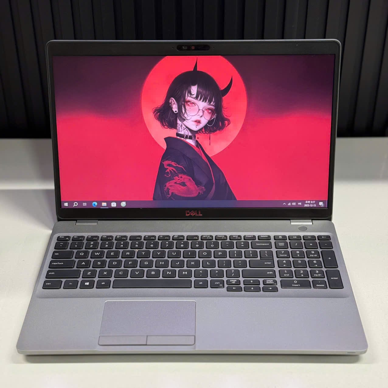 Laptop Dell Latitude 5511 Core i5-10300H mặt trước