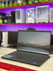 Laptop Dell Inspiron 3530 (i7-1355U/8GB/512GB/15.6" FHD 120Hz) Cũ Đẹp