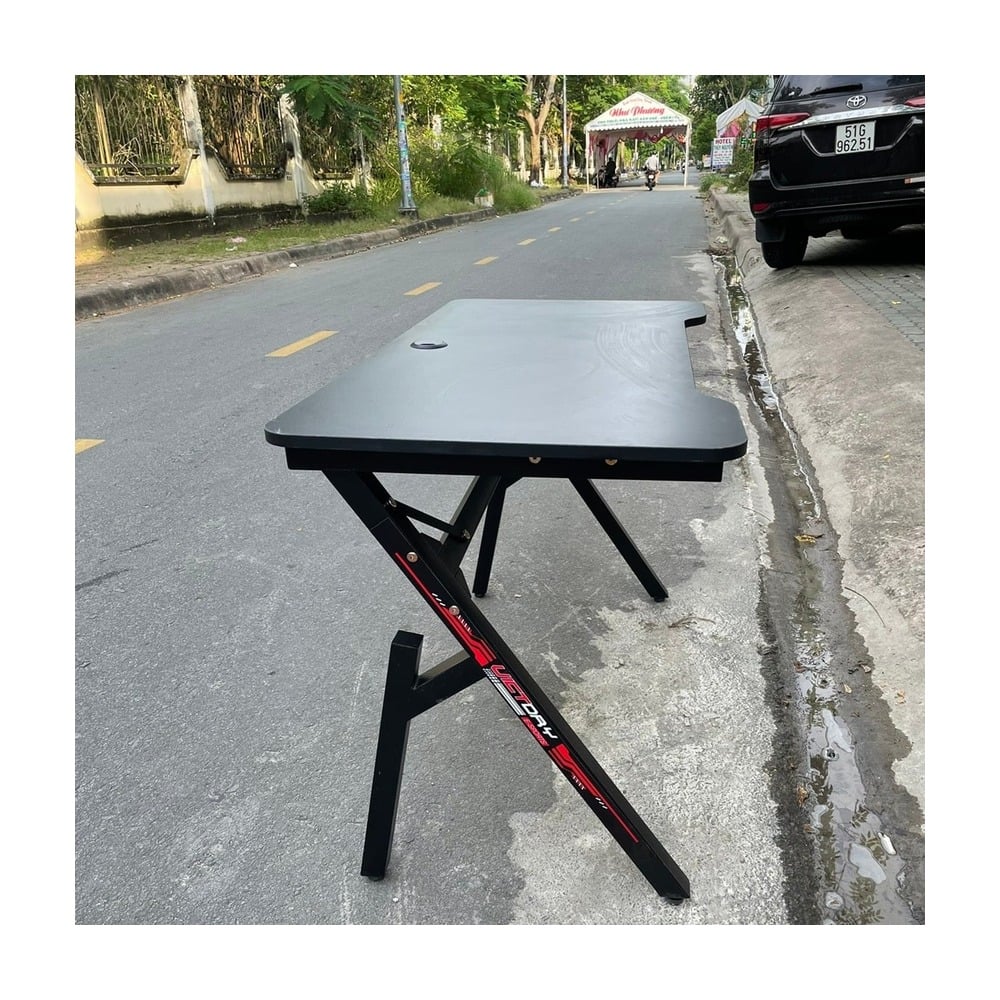 Bàn Gaming Chân Sắt Chữ Y