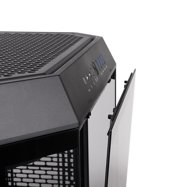 Vỏ Case Thermaltake TOWER 600 Mid Tower Black ATX/mATX/ITX Đen