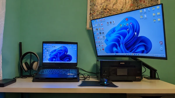 Nên chọn phụ kiện màn hình nào theo kiểu setup