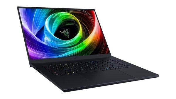 Laptop 20 - 25 Triệu - Máy cảm ứng có cần thiết?