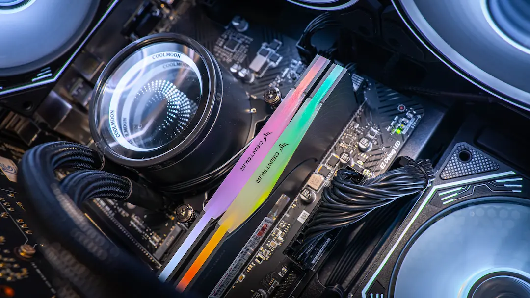 RAM CENTAUR Ragnarok Pro RGB khi lắp trong hệ thống PC