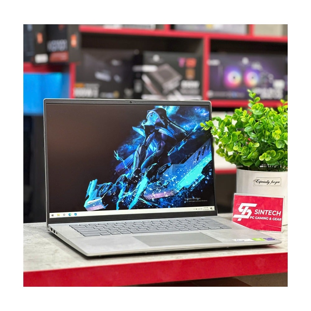 Laptop Dell Inspiron 5620 (i5-1240P/8GB/1TB SSD/15.6"FHD/MX570) - Cũ Đẹp