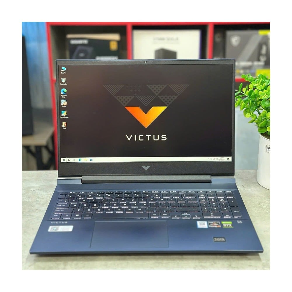 Laptop gaming HP Victus 16/AMD Ryzen™ 5 6600H/16GB/SSD256GB/16.1 inch/144Hz/ RTX™ 3050