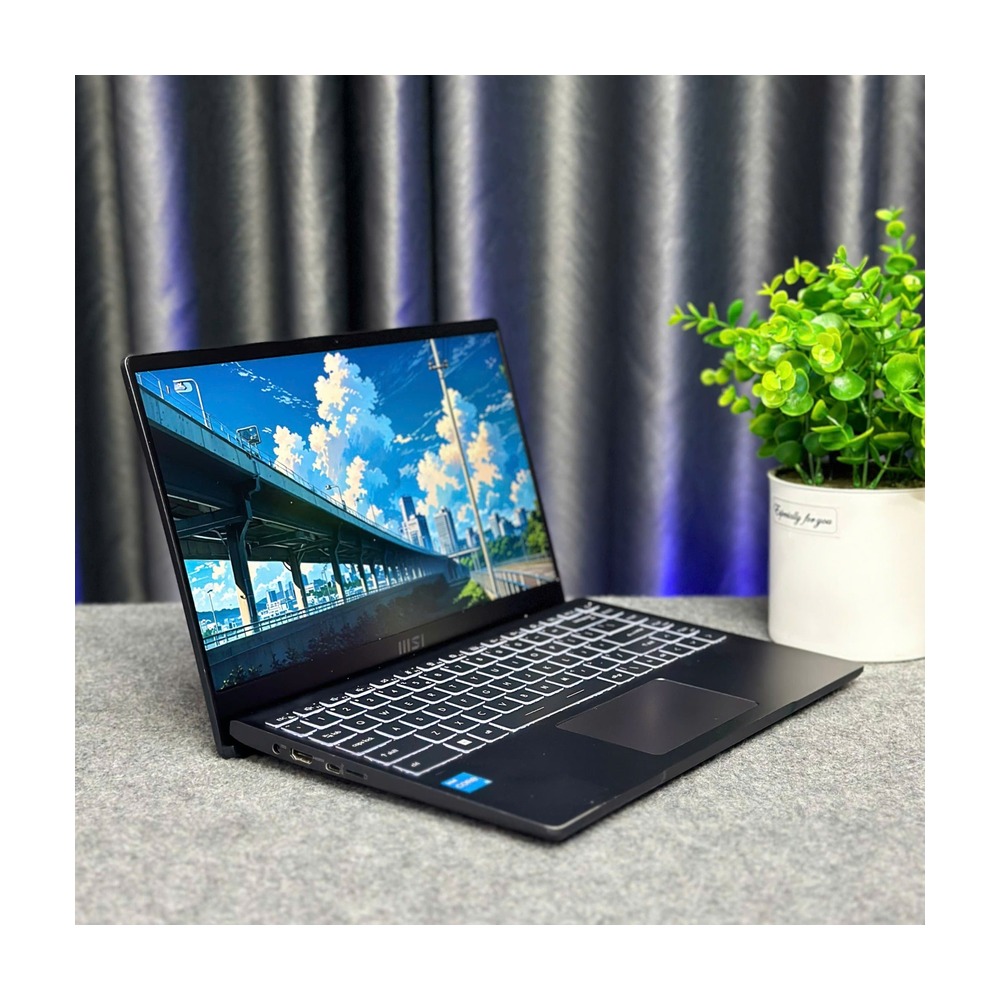 Laptop MSI Modern 14 B11MOU (Intel i3-1115G4, 8GB, 256GB, 14 inch FHD) Cũ Đẹp