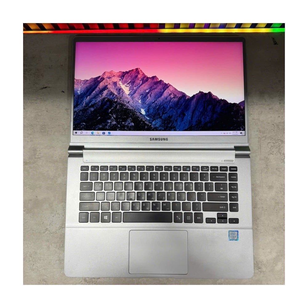Laptop Samsung 900X5L-U02 Cũ Đẹp (i5 6200U/8GB/512GB/15"/FHD)