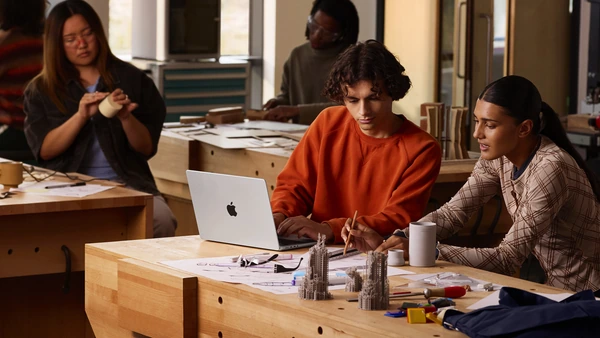 Câu hỏi thường gặp về MacBook