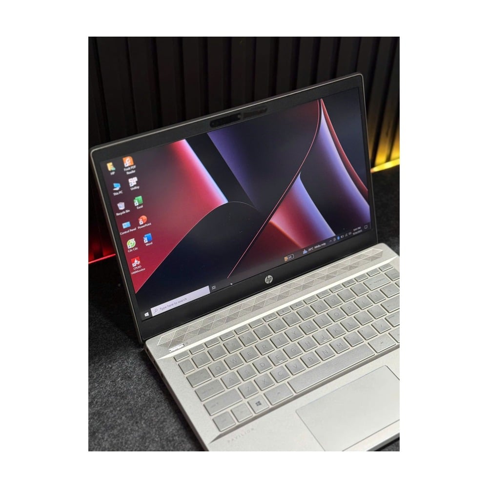 Laptop HP Pavilion 14-ce3014TU (8QP03PA) (i3 1005G1/8GB RAM/256GB SSD/14 inch FHD)