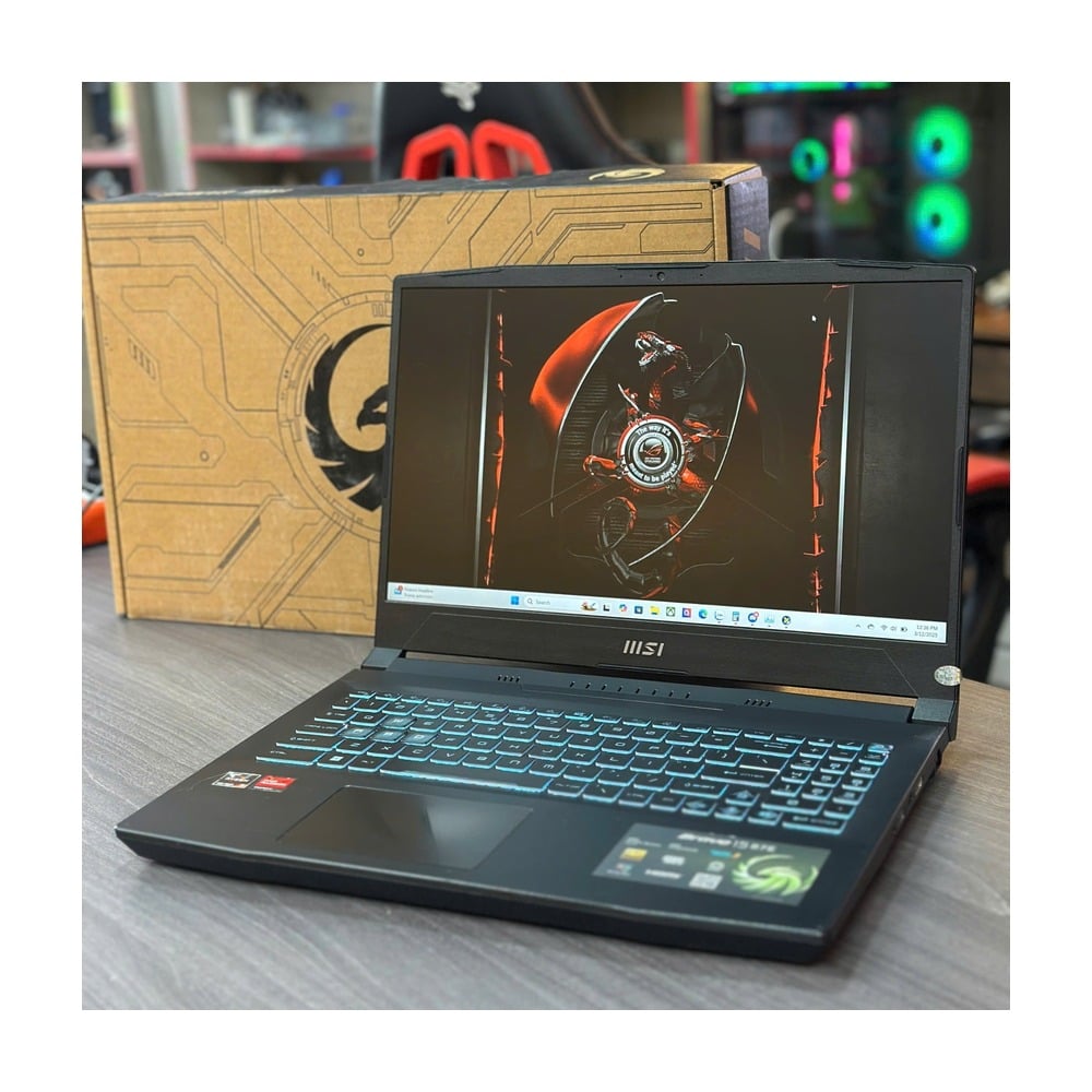 Laptop MSI Gaming Bravo 15 B7ED R5 7535HS/16GB/512GB/4GB RX6550M/144Hz