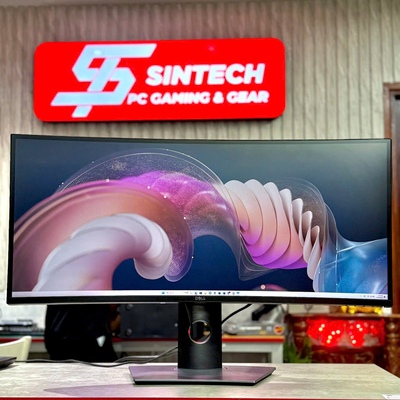 Màn Hình Cong Dell U3419W ULTRASHARP 34 INCH WQHD (60HZ/8MS/99.9% SRGB/HDMI 2.0)