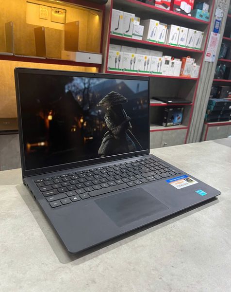 Laptop Dell Inspiron 15 3511