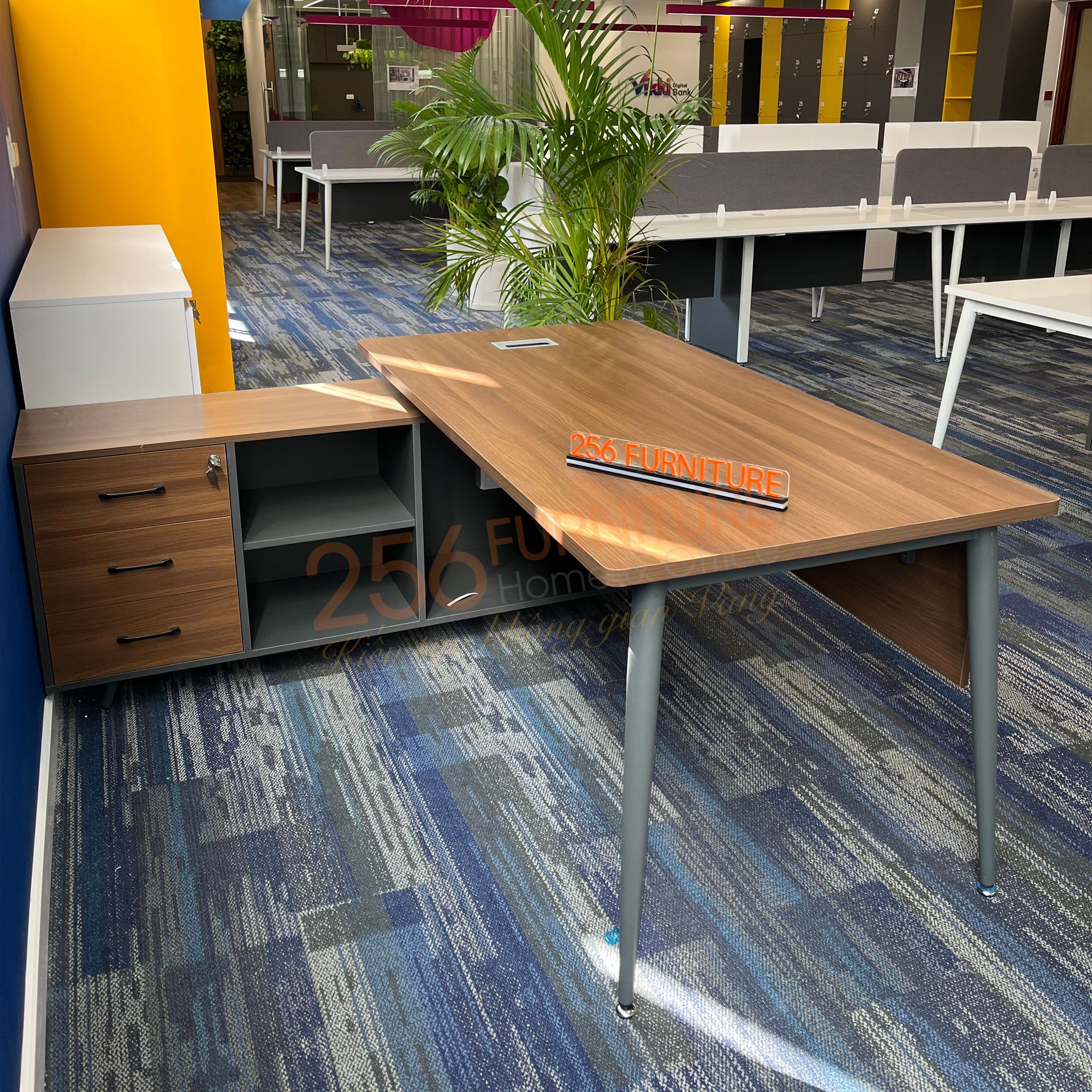  Bàn Trưởng Phòng BTP426 