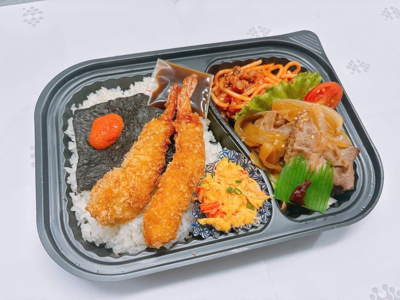  04月14日（火）：新学期！『エビフライ』『牛焼肉 ^^』『ミートソーススパゲティ』　(バナナケーキ付） 