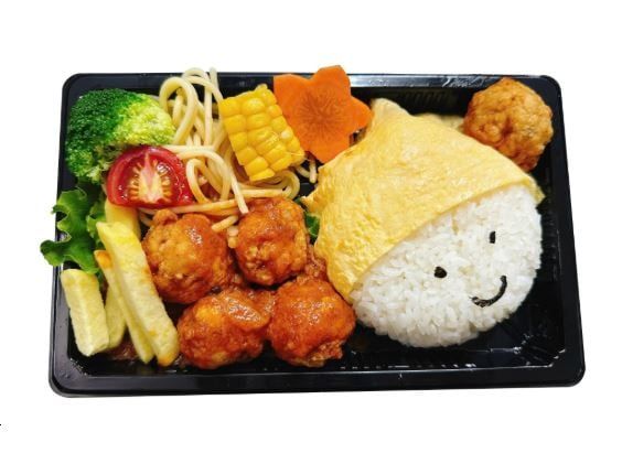  10月01日（木）：おべんとクン！！『鶏肉ミートボール』ハヤシソース (美味しいドーナツ付) 