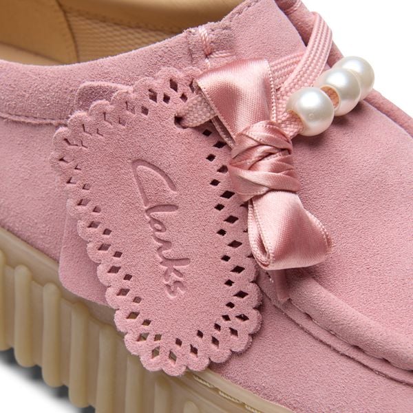 Giày Da Lộn Nữ Clarks - Torhill Bee