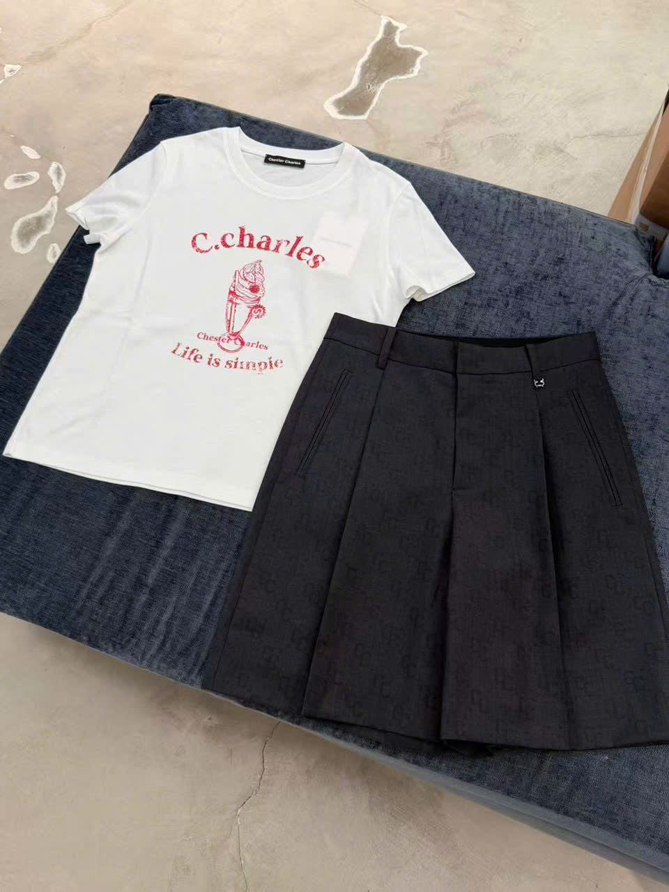  Áo T-shirt Trắng in hình ly kem chữ đỏ 
