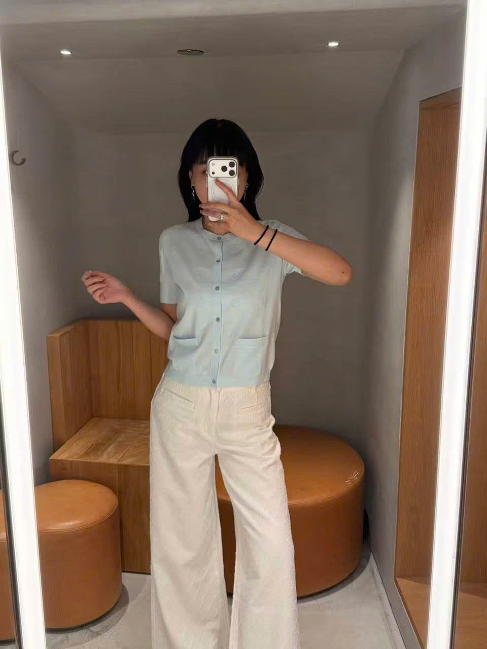  Áo CDG ngắn tay xanh pastel họa tiết chìm 