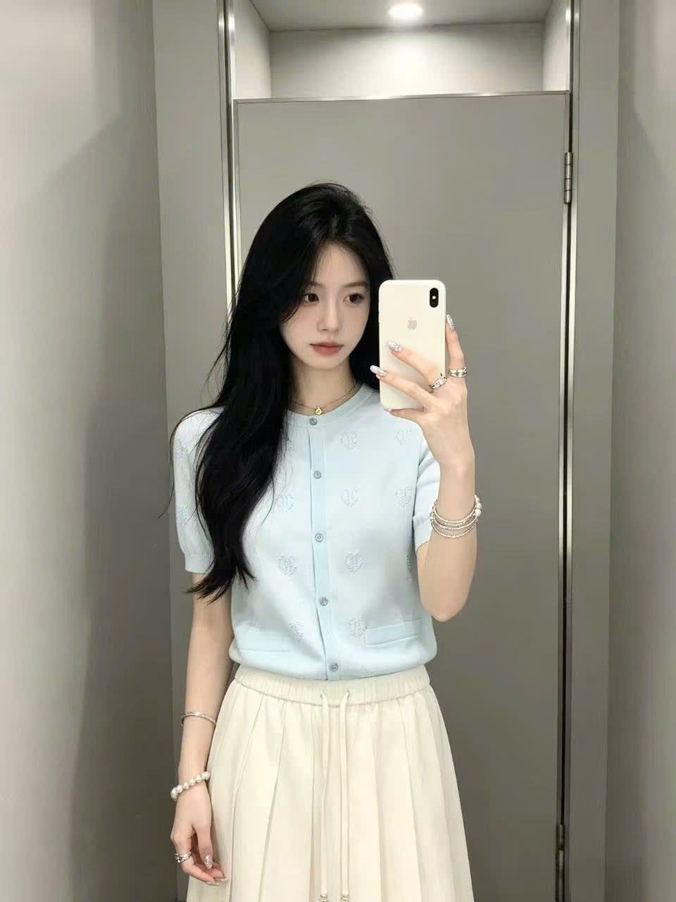  Áo CDG ngắn tay xanh pastel họa tiết chìm 