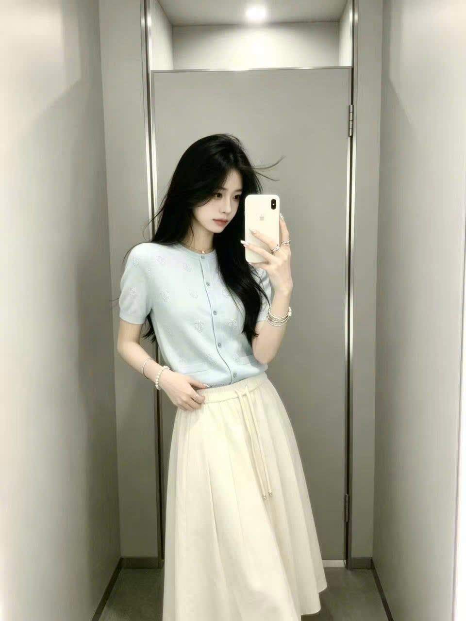  Áo CDG ngắn tay xanh pastel họa tiết chìm 