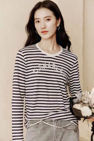  Áo Thun Kẻ Sọc Đính Đá – Trắng Navy 