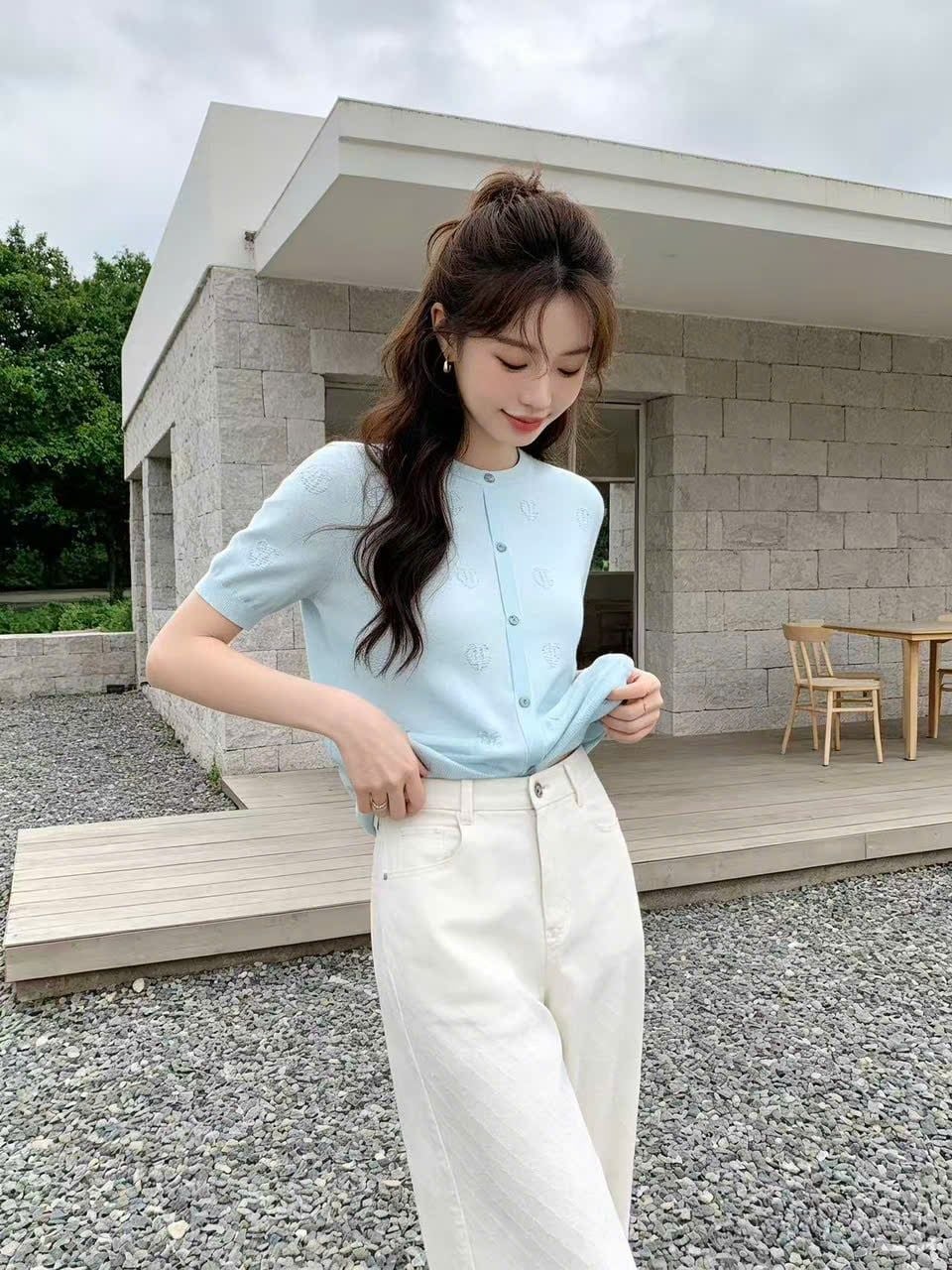  Áo CDG ngắn tay xanh pastel họa tiết chìm 