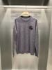  Áo Dài Tay Cashmere Xám Cổ Tròn Logo Da Ngực Trái 