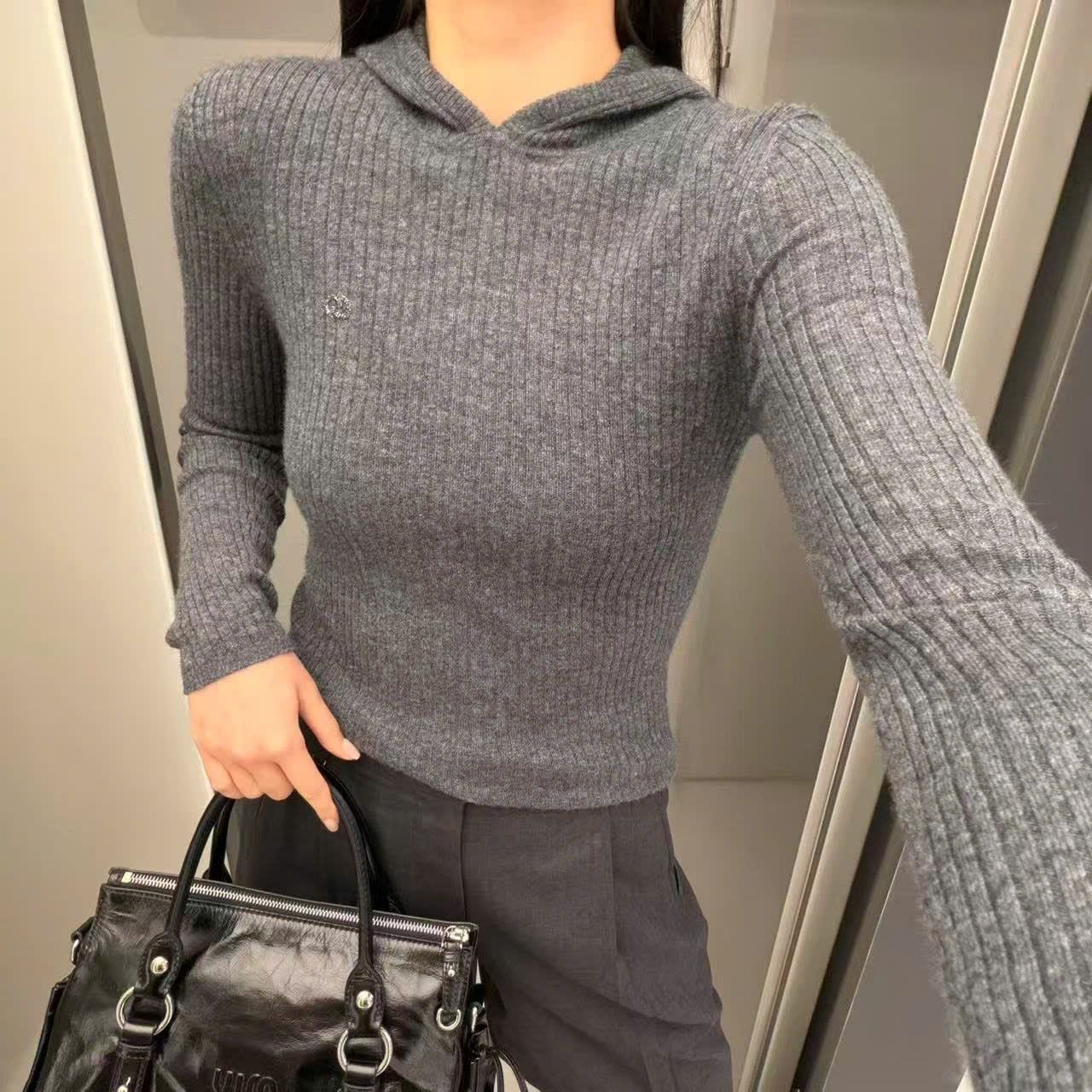  Áo Len Cashmere Xám Có Mũ 