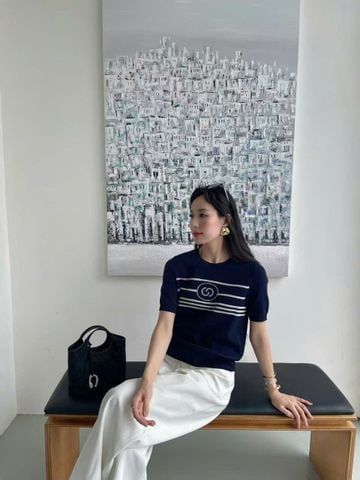  Áo Ngắn Tay Xanh Navy Kẻ Sọc Logo Chester Charles 