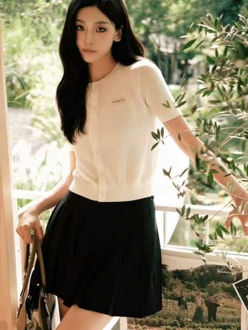  Áo CDG ngắn tay trắng, cổ tròn, chữ C.Charles 