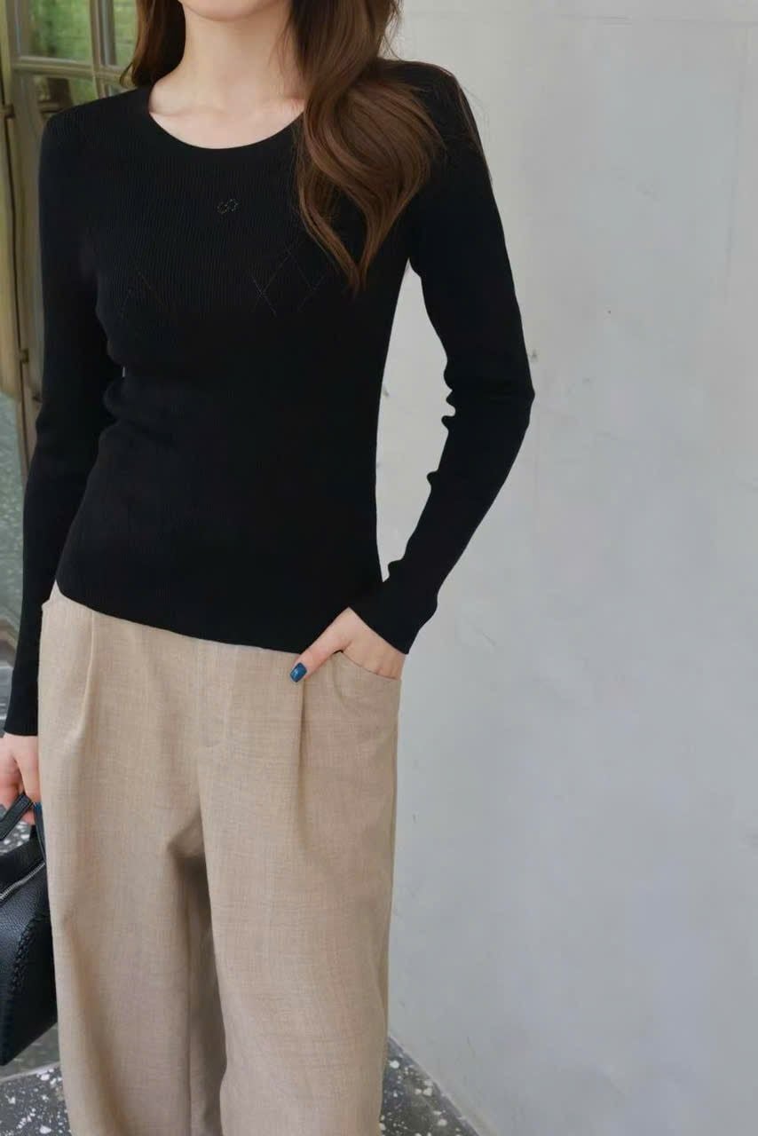  Áo Dài Tay Mongtoghi Đen Kẻ Thoi Logo Ngực 