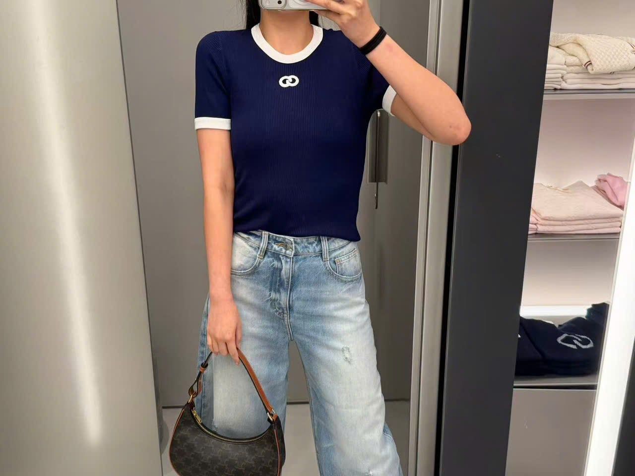  Áo Xanh Navy Viền Trắng Mongtoghi 