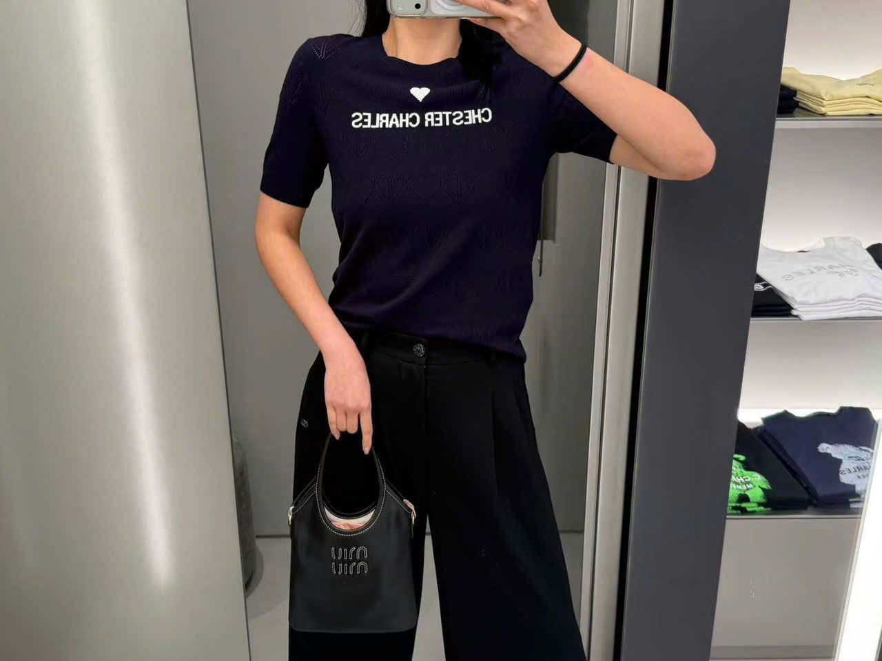  Áo Ngắn Tay Xanh Navy Trái Tim Chester Charles 