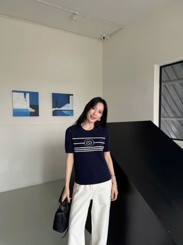  Áo Ngắn Tay Xanh Navy Kẻ Sọc Logo Chester Charles 