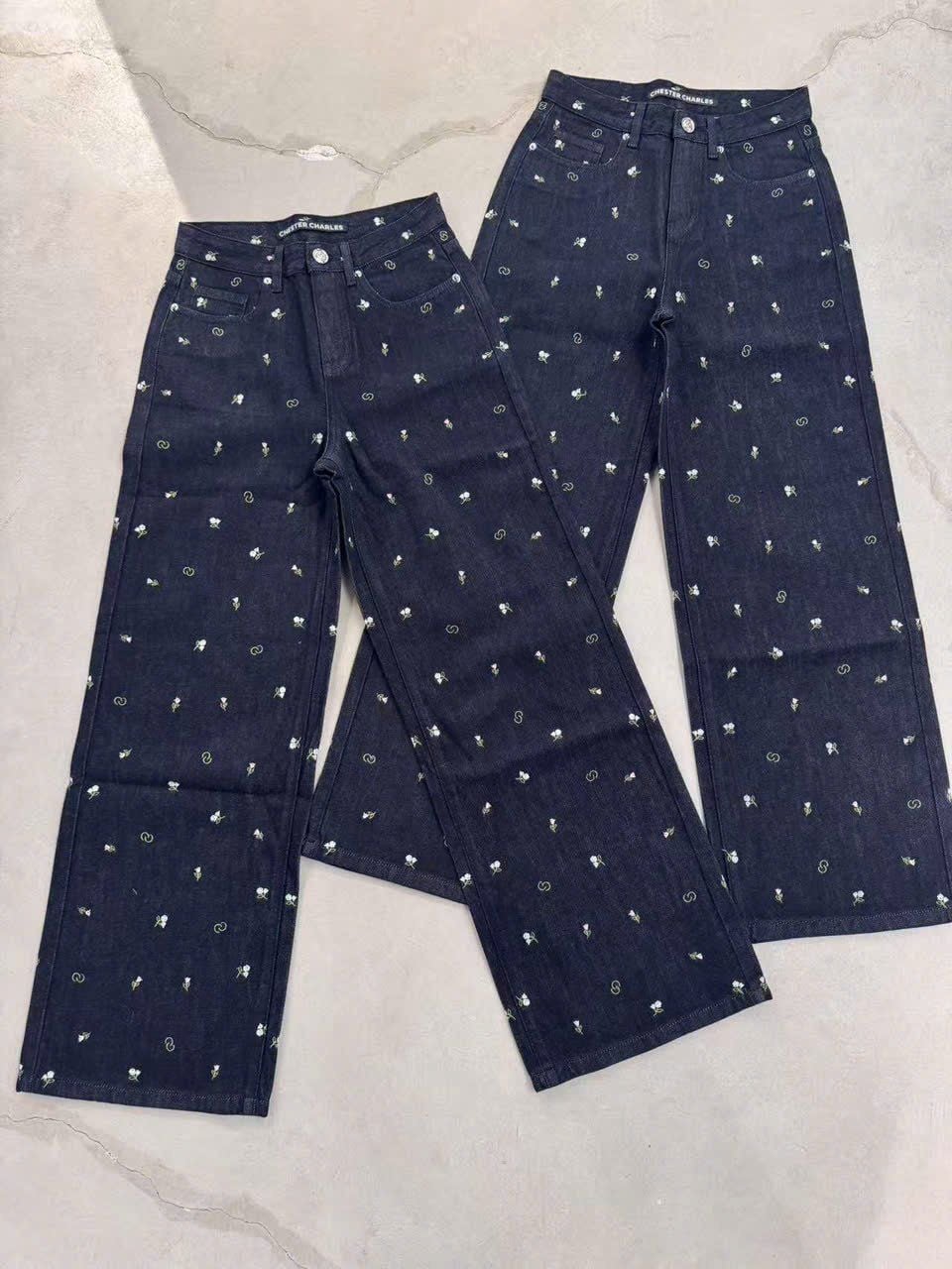  Quần jean đen - hoa 